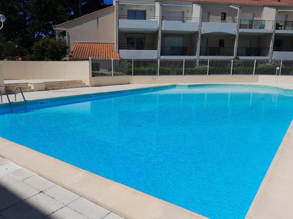 Appartement Au Calme Avec Piscine Et Parking Dans Residence Securisee Saint-Jean-de-Monts Exteriör bild